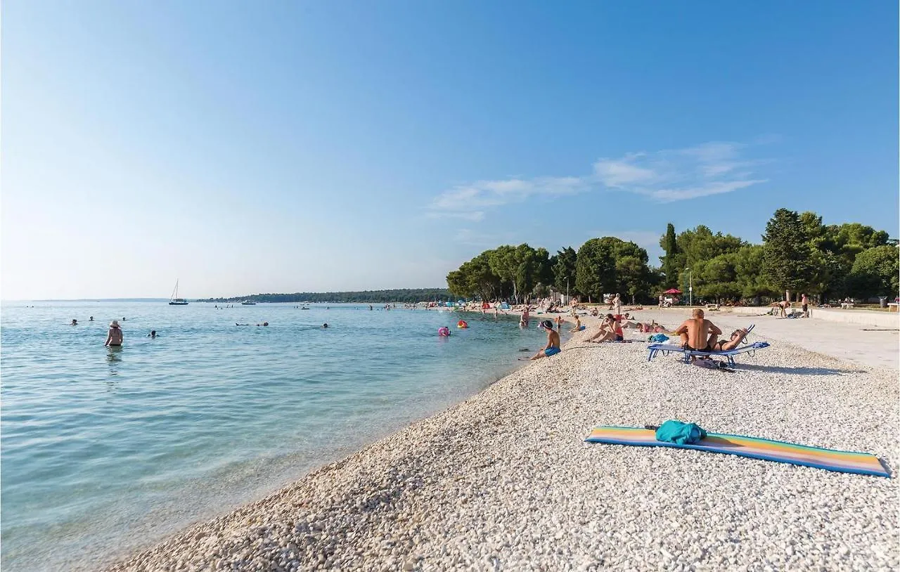 Lovely Apartment In Fazana With Wifi 0*,  Kroatien